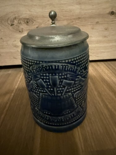 Blau weißer steingut bierkrug - blau-weißer,
