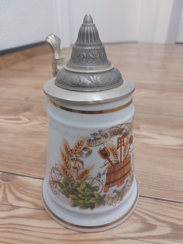 Bierkrug hopfen und malz gott - und,
